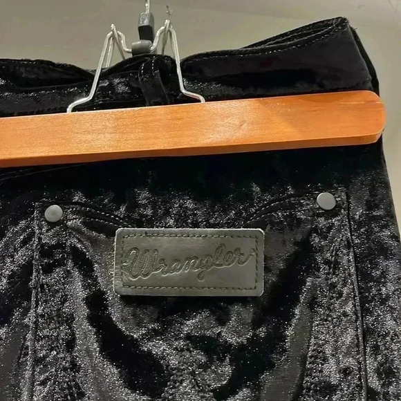 Men’s wrangler black velvet retro packs size 35x32 - Picture 2 of 4